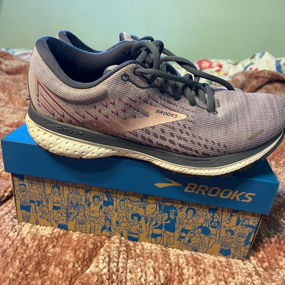 Women’s Brooks running shoes